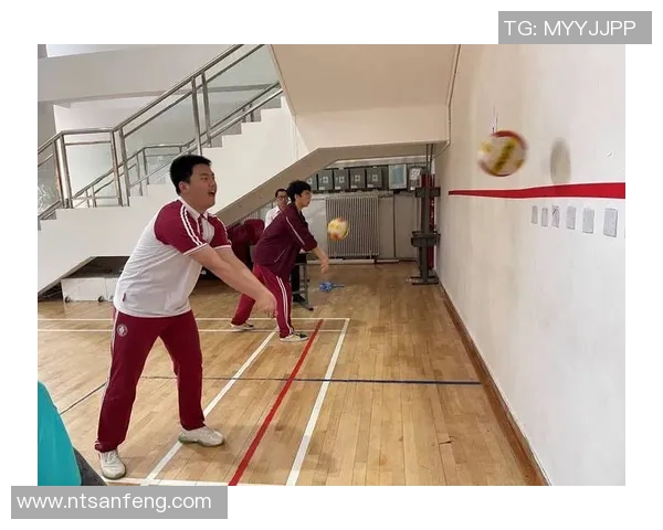 排球盛宴:深入解析西安排球队的比赛策略与经验分享 排球盛宴:深入解析西安排球队的比赛策略与经验分享